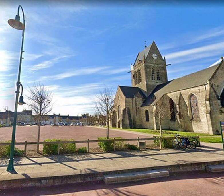 Gite Spacieux Et Chaleureux Sainte-Mere-Eglise Exterior photo